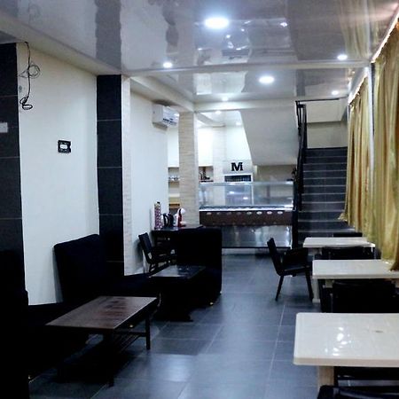 Metro Hotel Freetown Esterno foto
